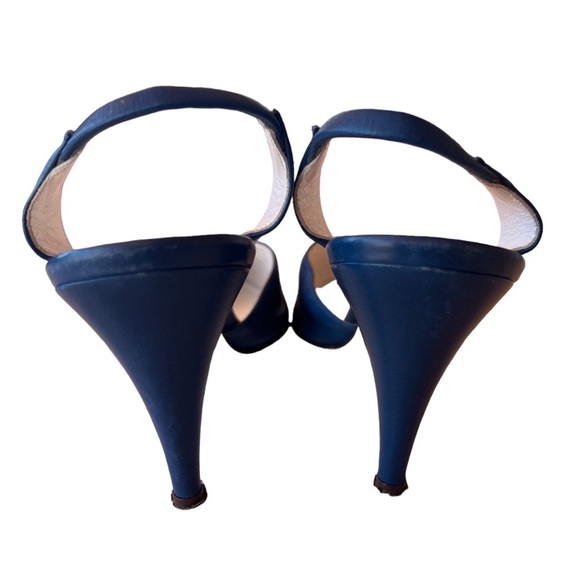 Enzo Malatesta Blue and White Vintage Heels Size 37. Size US 6. Heel Height 3”. - Picture 3 of 4